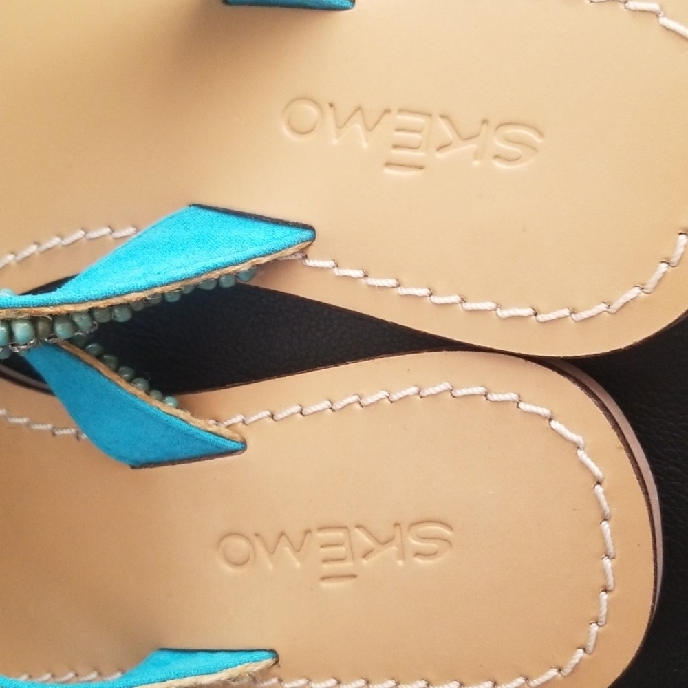Sandals - Picture 3 of 4